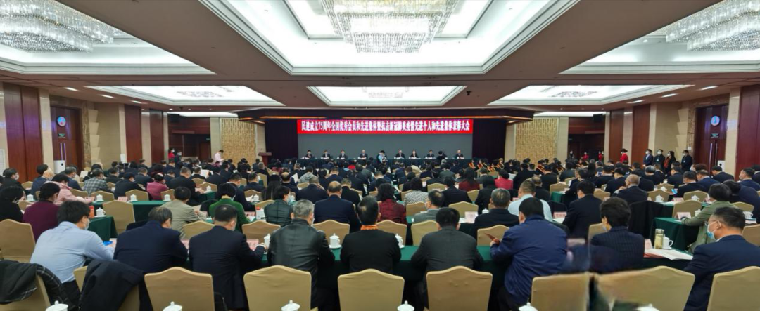 昌利公司龍其準董事長獲民建中央表彰，授予“全國優(yōu)秀會員”榮譽稱號